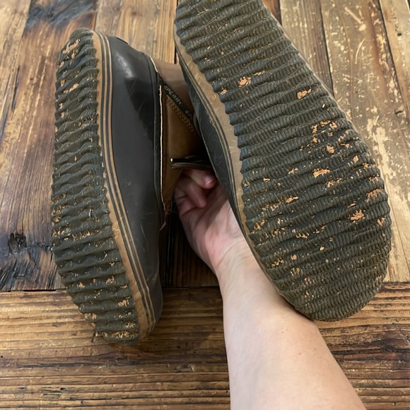 Boys Sperry boots, size 5. - Picture 6 of 6